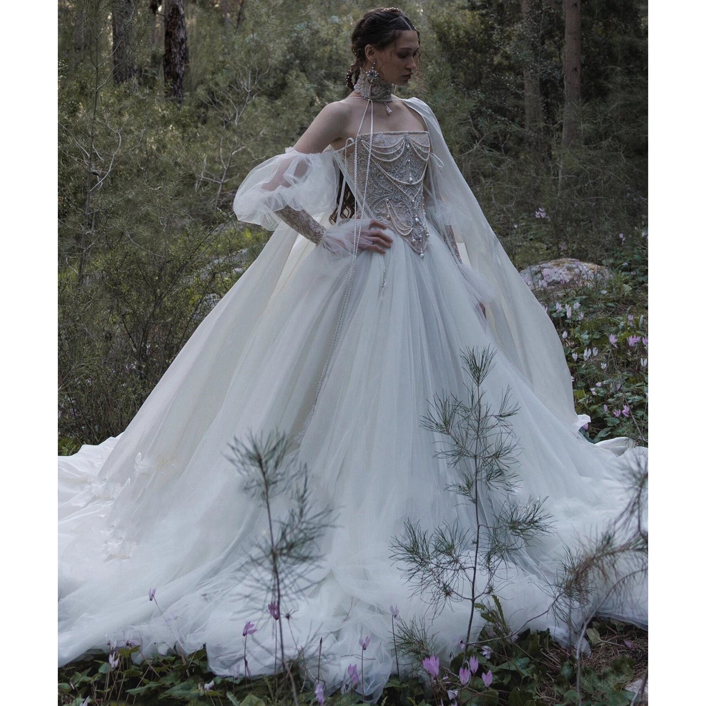 French light wedding dress bridal 2025 new high-end super fairy pearl celebrity light luxury welcome engagement dress out of the door veil