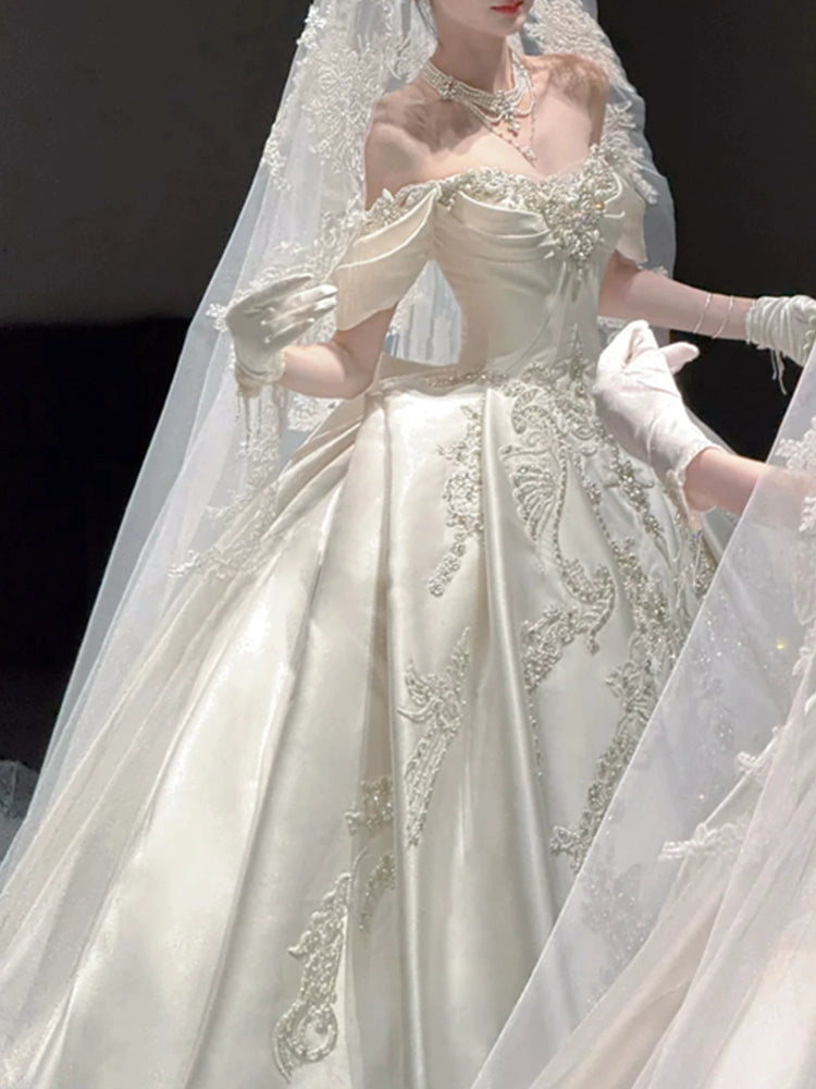 White shoulder satin wedding dress 2025 new bridal light luxury niche large trailing vintage retro main veil
