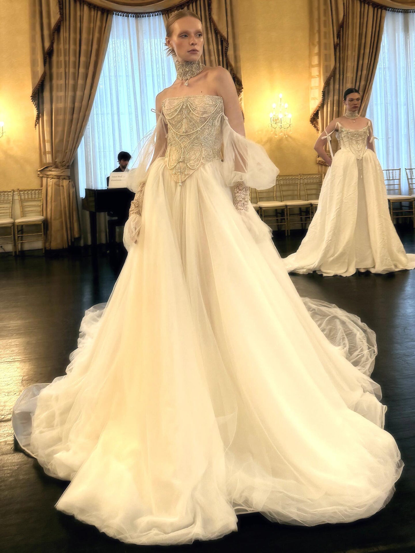 French light wedding dress bridal 2025 new high-end super fairy pearl celebrity light luxury welcome engagement dress out of the door veil